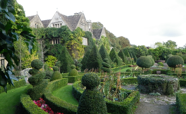 Landscaped gardens in Malmesbury